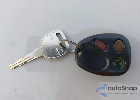 2005 Chevrolet Silverado 1500 Z71 from USA, damaged, VIN 2GCEK13T851163891